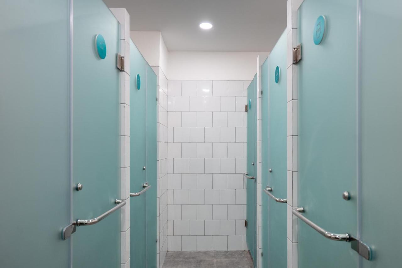 Bobopod Kebayoran Baru, Jakarta Exteriör bild